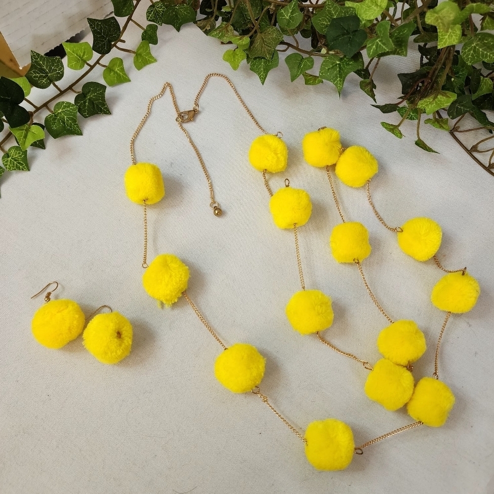 Lemon Yellow Color Pompom on Gold Chain Necklace Earrings Set - Picture 3 of 10